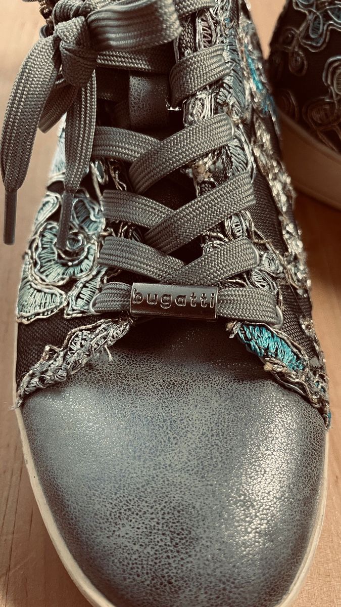 Bugatti Scarpe da donna: Bugatti Damenschuhe, Top Zustand, Grösse 38 – Usato da Zürich venduto da Krikri21 2