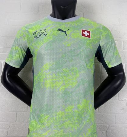 Maillot Suisse Puma neuf taille L