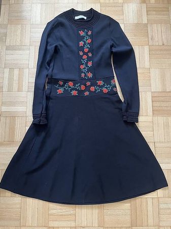 Strickkleid Sandro Paris Shwarz mit Rosen Grösse 34