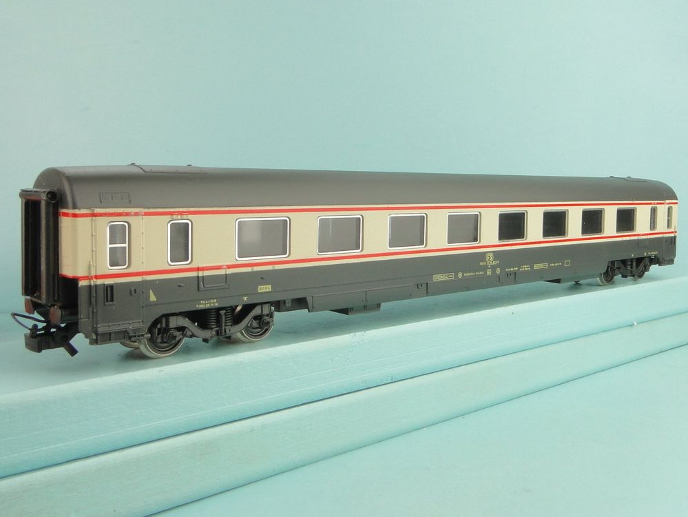 Rivarossi HO 200 - Carrozza FS AZ 52000 1a Classe - Modello 2510 - Usata - Foto 5