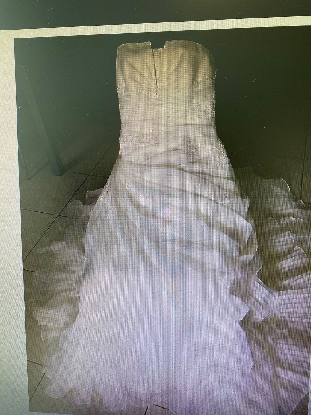 Vestiti: Wunderschönes gebrauchtes Hochzeitskleid – Usato da Elgg venduto da Pisaem 2