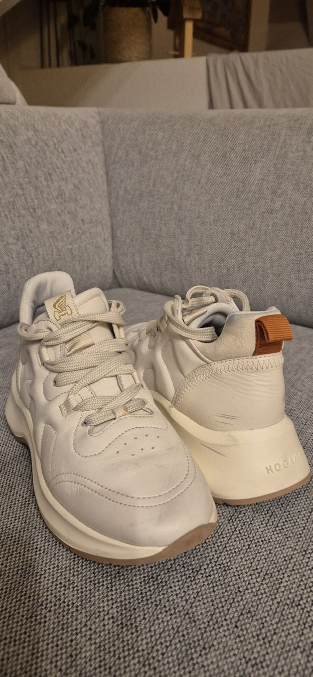 Hogan Scarpe da donna: Hogan Sneaker – Usato da Kloten venduto da vanepit