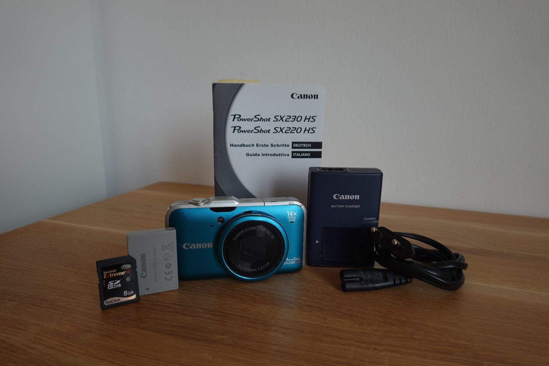 Canon Fotocamera: Canon Powershot SX230 HS - Blau – Nuovo (secondo la descrizione) da Fribourg venduto da mar_9vlt