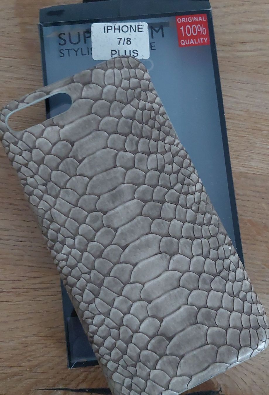 Apple Cover & Protezioni schermo: iPhone 7/8 Plus Hülle im Schlangenleder Look - Neu! – Nuovo (secondo la descrizione) da Gwatt (Thun) venduto da Letzte-Chance-III