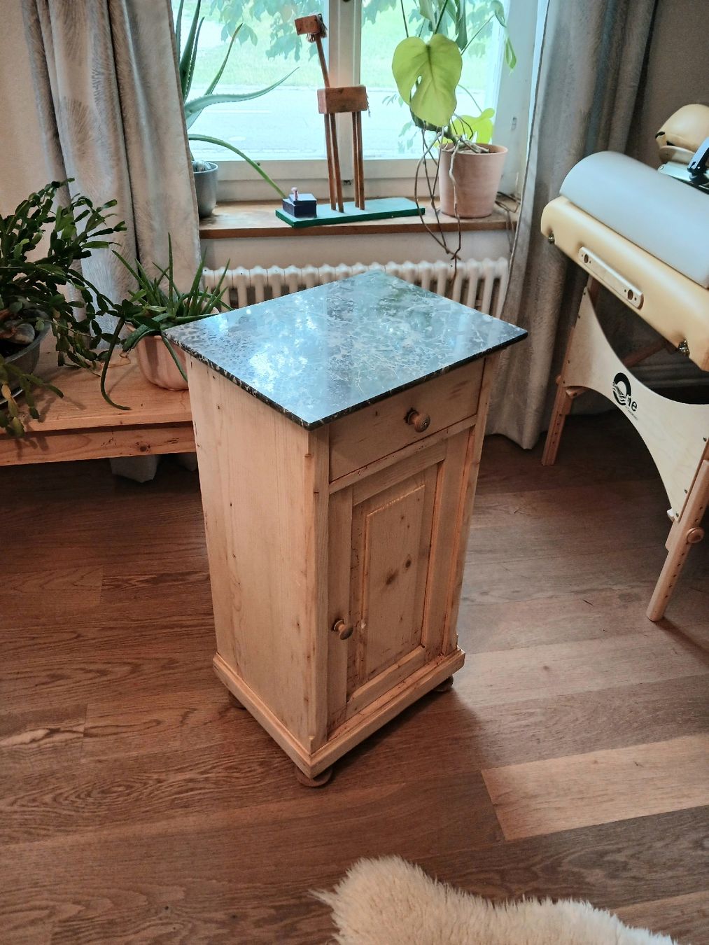 Tables de nuit: Tannenholz Nachttisch  – D'occasion à Hagenbuch ZH par bromaer 3
