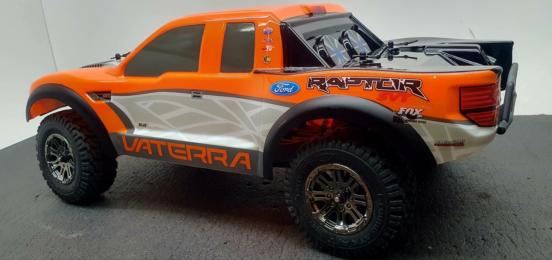 Modellismo RC: Vaterra 1/10 Ford Raptor Pre Runner 4WD – Nuovo (secondo la descrizione) da Aesch BL venduto da SPORT-RC-Model2020 3