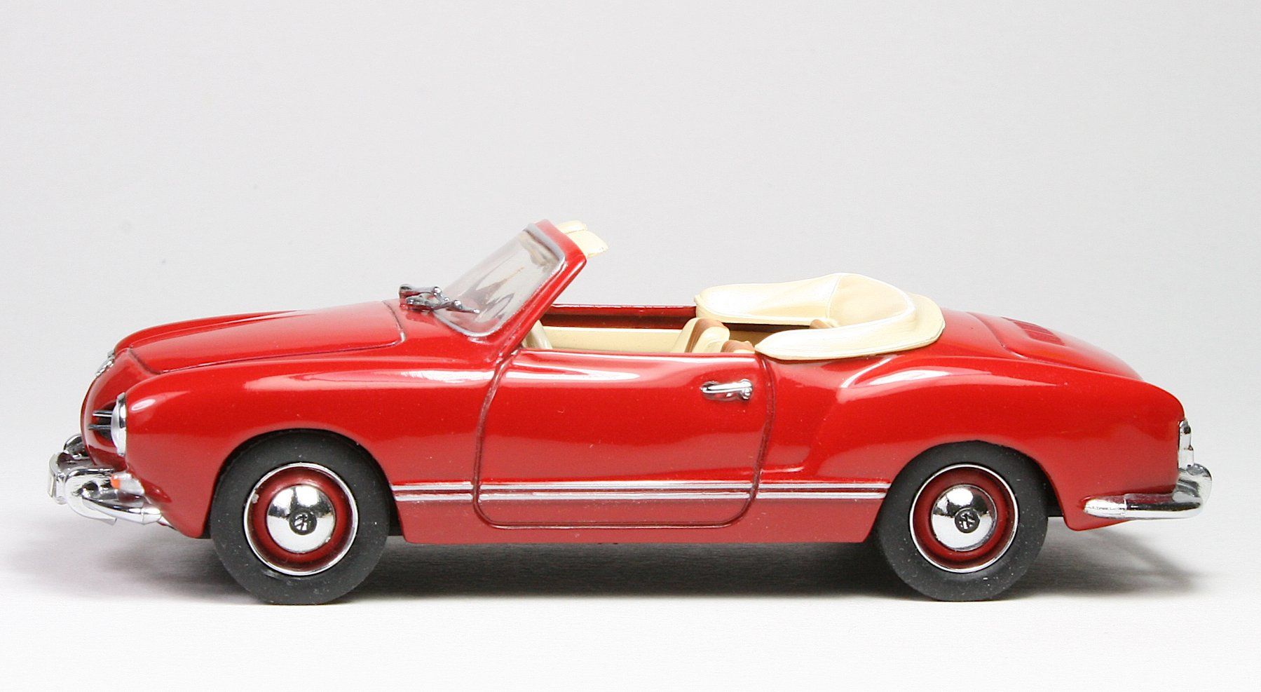 Minichamps Modellini d'auto: Minichamps VW Karmann Ghia Cabriolet – Nuovo (secondo la descrizione) da Elsau venduto da Peekay8 6