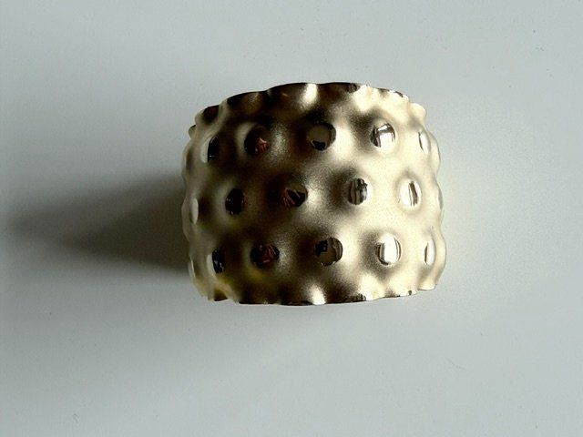 Armbänder & -reifen: Bracelet manchette doré martelé - Style bohème chic – Gebraucht aus Epalinges von Lily2006 2