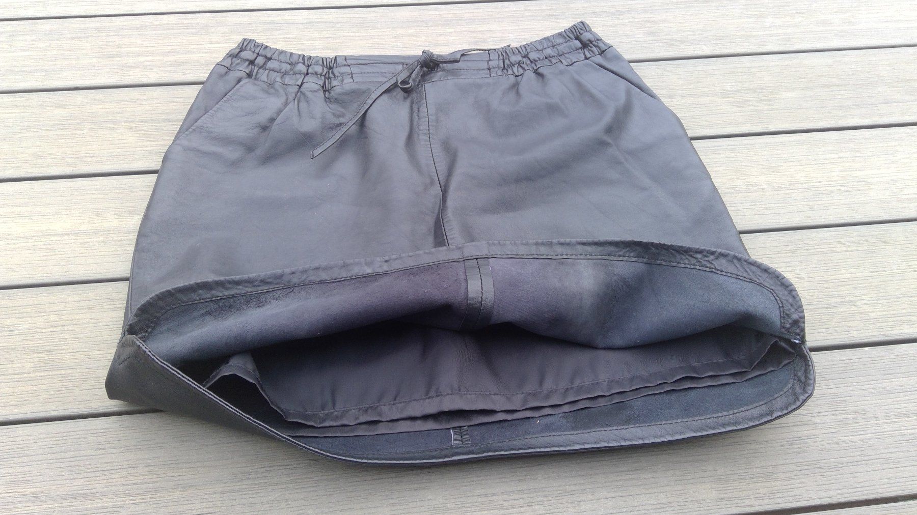 Röcke: Jupe en cuir Soft Grey La Redoute, taille 38 – Gebraucht aus Agiez von chouchanelle 4