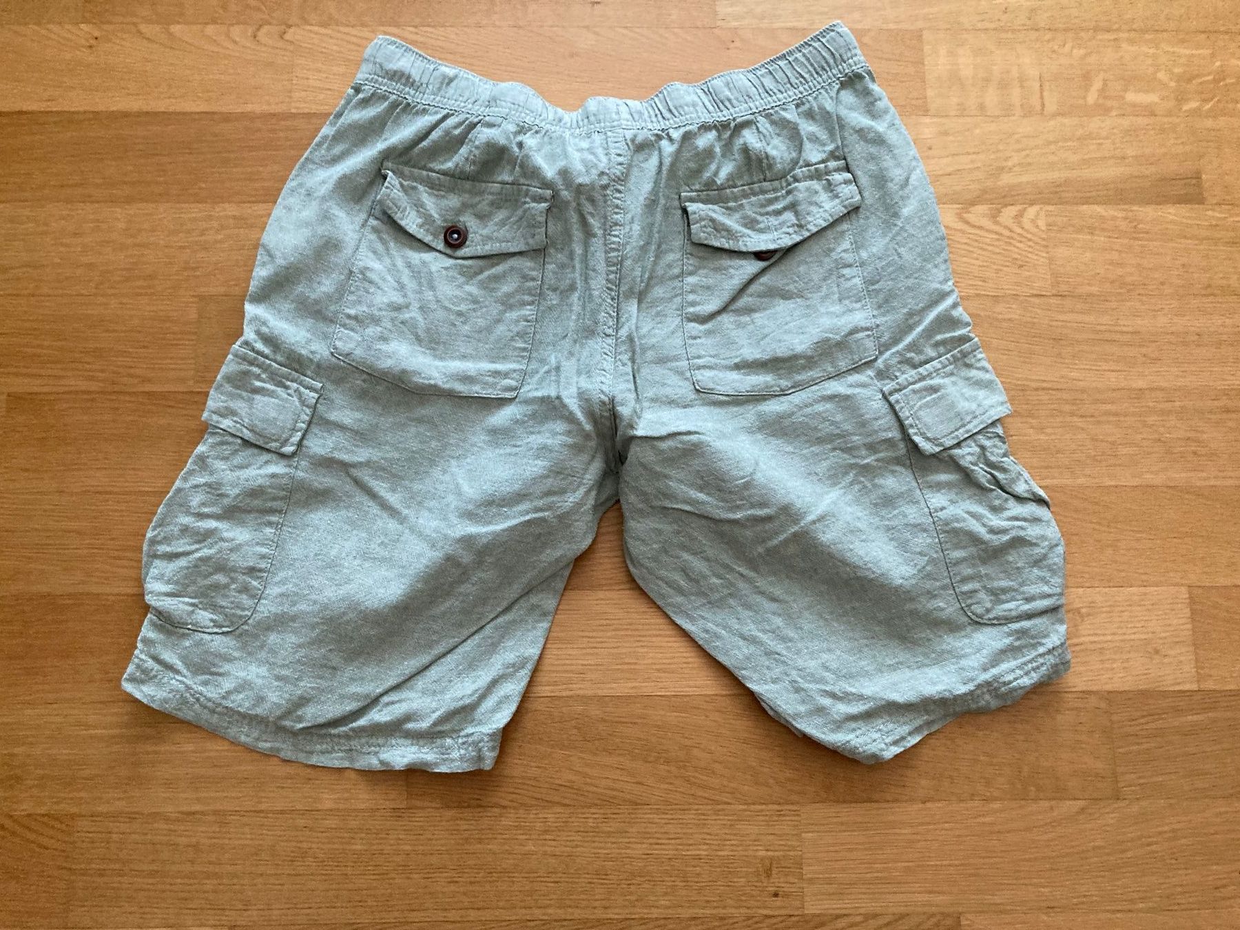 Pantaloni: (A/G) Livergy Shorts 48 – Usato da Jonen venduto da Sevenb 1