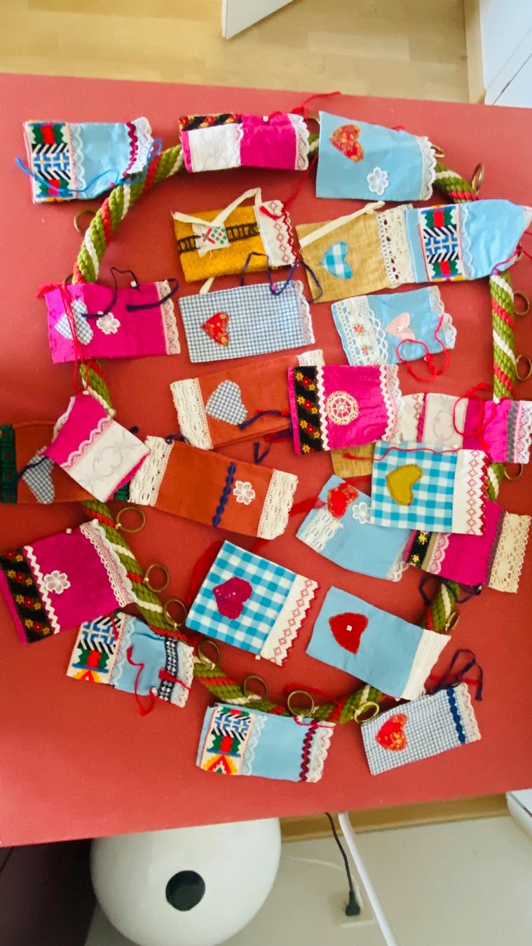 Alle Dekorationen: Adventskalender Handarbeit – Gebraucht aus Erlinsbach von pulverschneegut