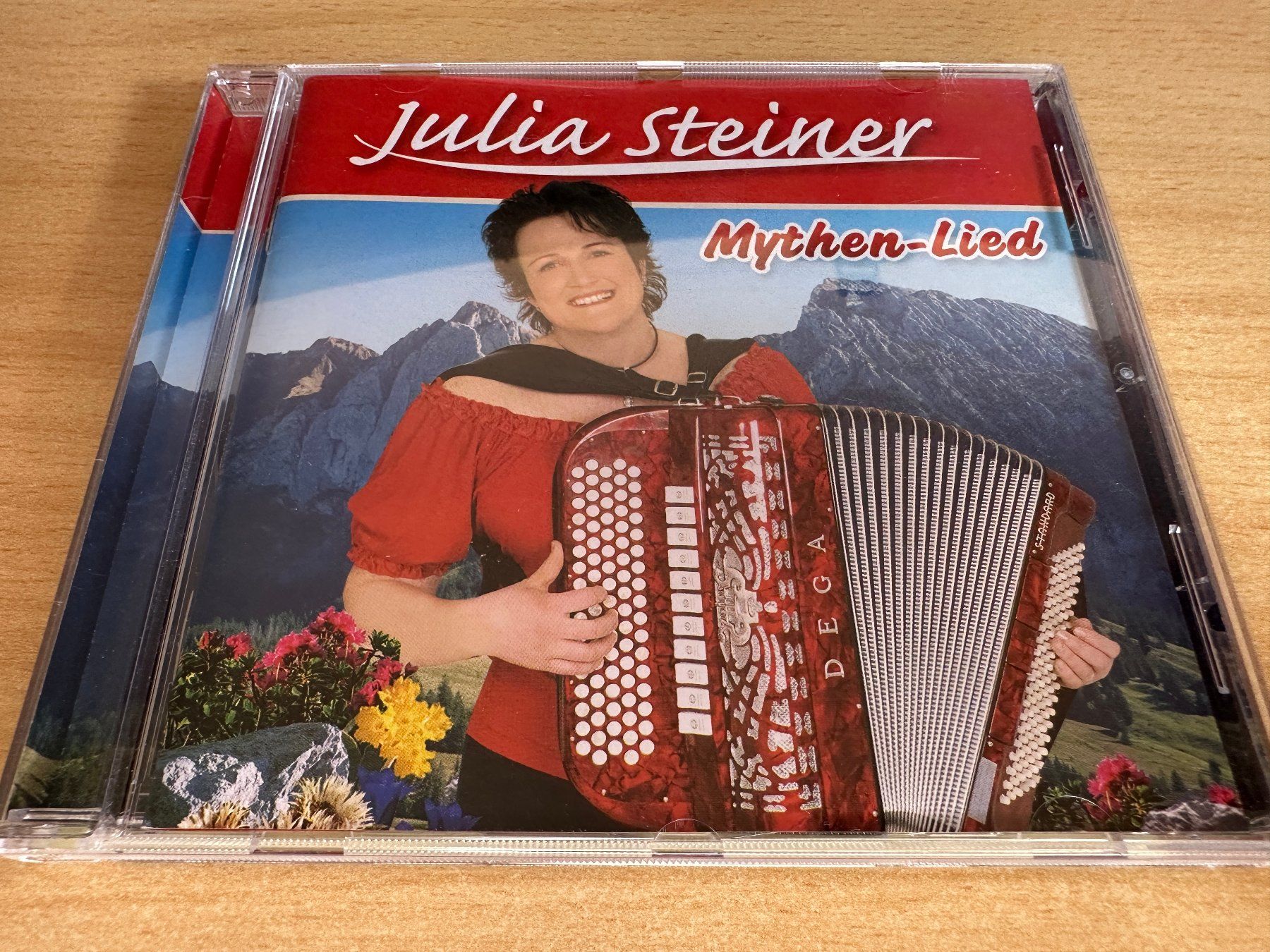 CD: Julia Steiner - Mythen-lied – Usato da Rikon im Tösstal venduto da Alpenmutz