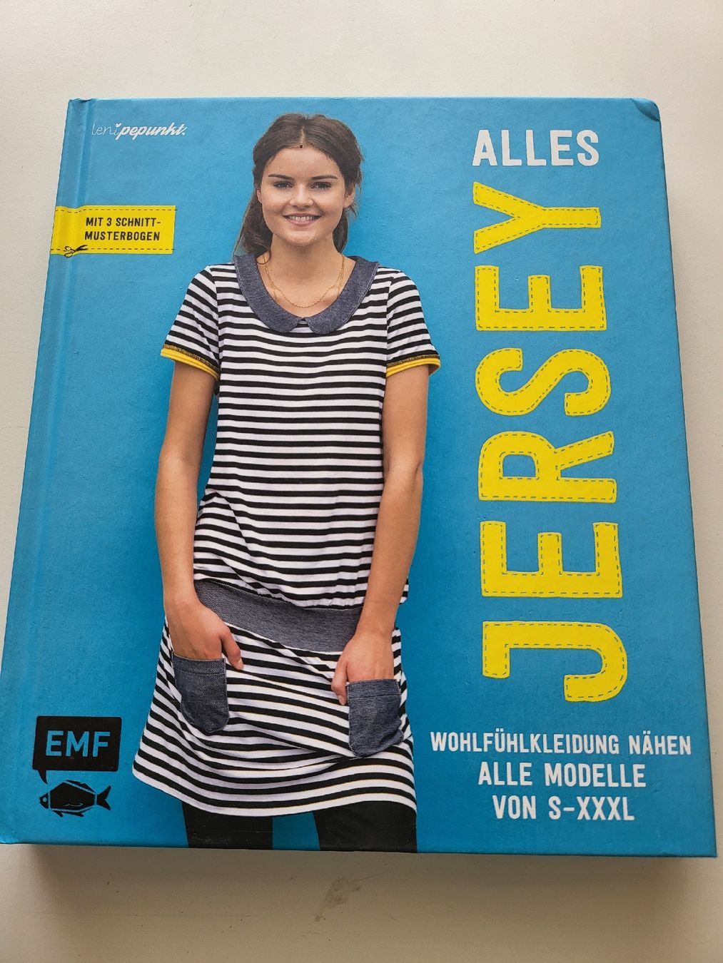 Schnittmuster: Jersey Nähbuch mit Schittmuster, fast neu – Gebraucht aus Leimbach TG von allerlei010