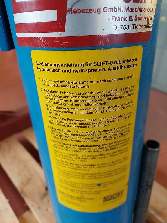 Tutti gli attrezzi: *** SLIFT-Grubenheber *** – Usato da Killwangen venduto da Erwa
