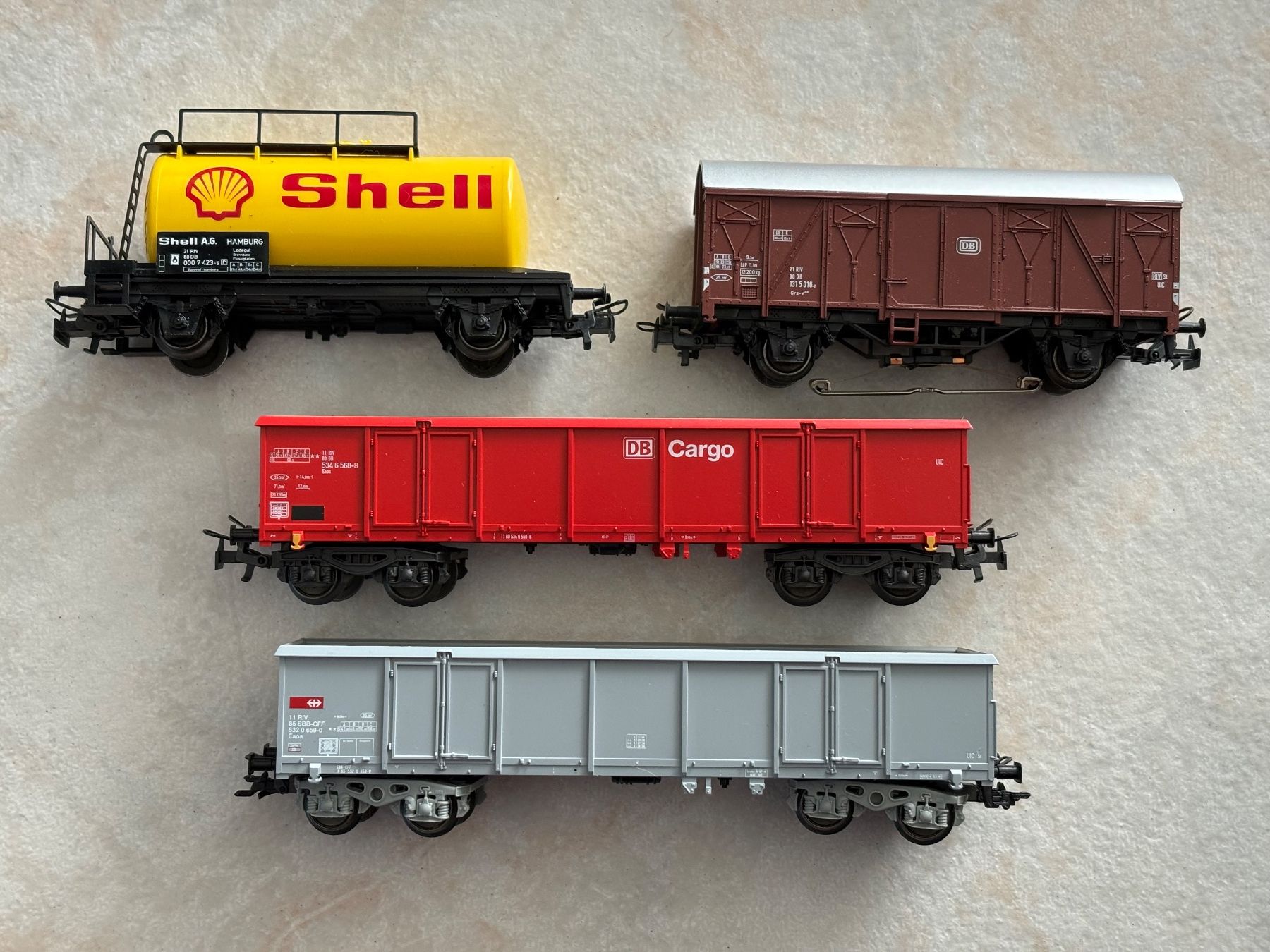 Märklin Modellini di ferrovie: 4x Marklin Guterwagen HO – Nuovo (secondo la descrizione) da Hauterive NE venduto da eriamch