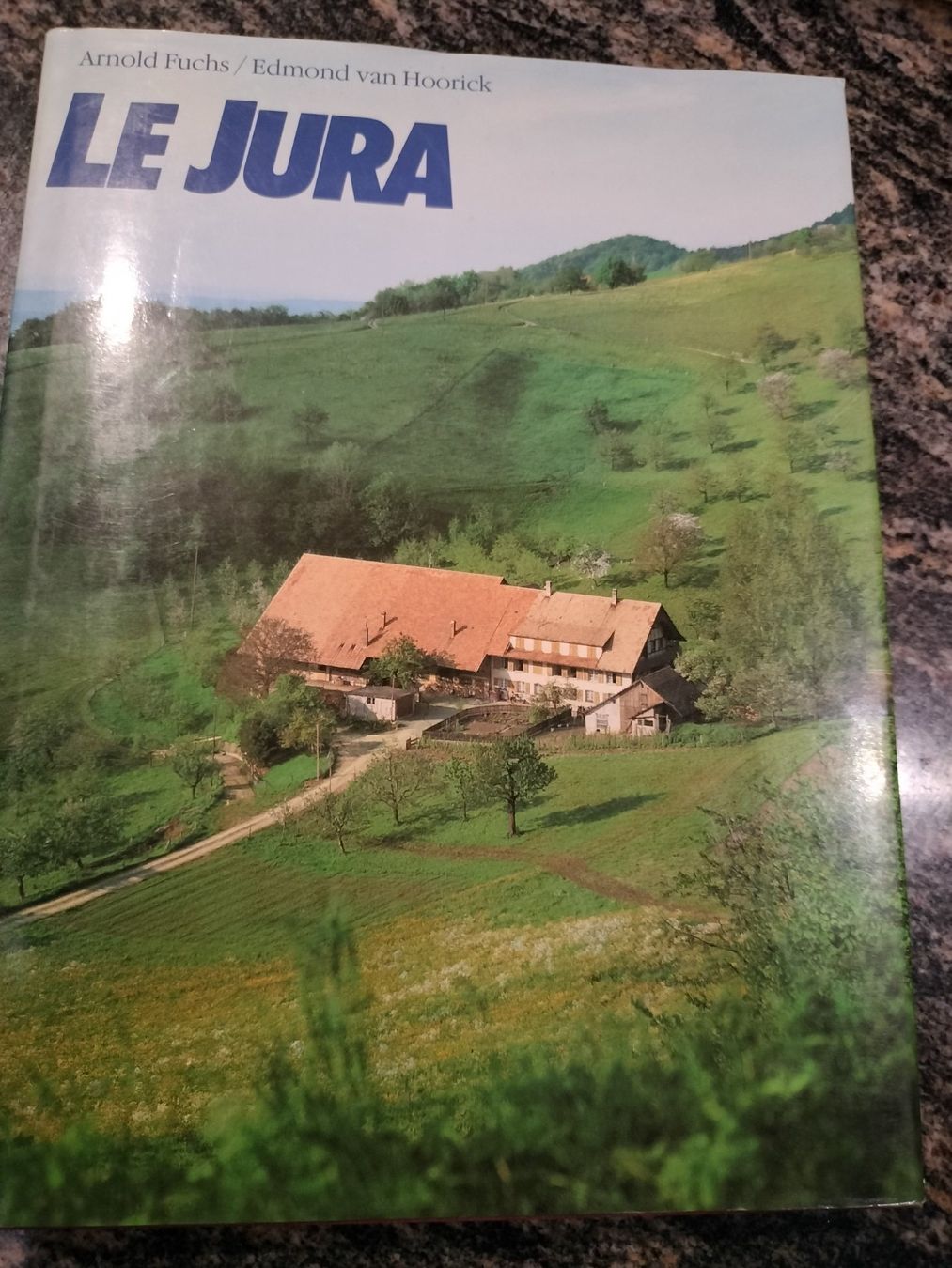 Libri: Le Jura Éditions Silva 1986 – Usato da Cortaillod venduto da rozinna
