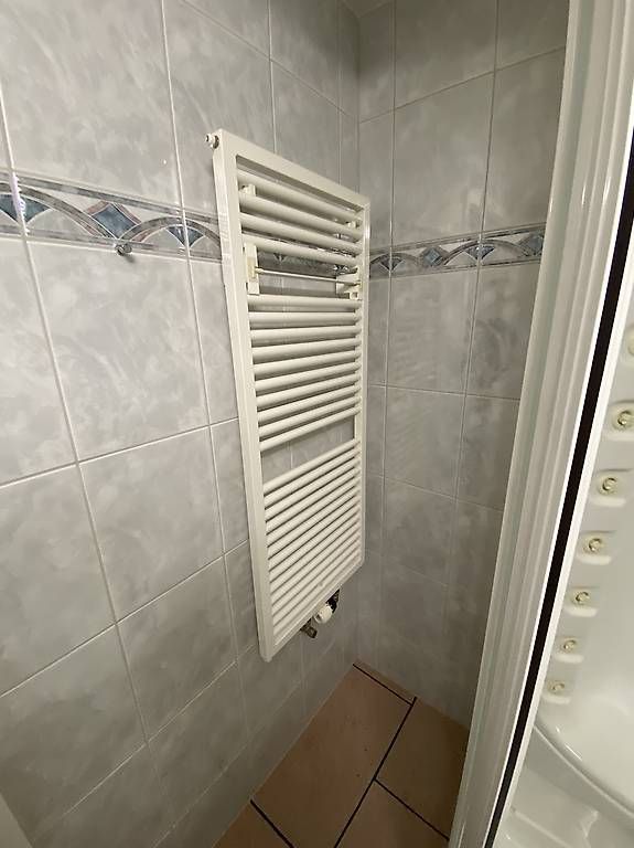 Radiatori: Handtuch Radiator Breite 50cm Höhe 120cm – Usato da Zürich venduto da odar66