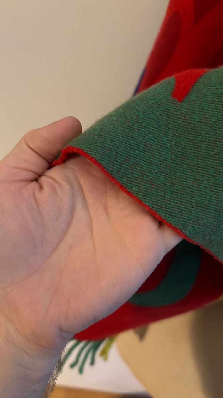 Burberry Altro in  Abbigliamento & Accessori: Burberry Rainbow Poncho Schal – Nuovo (secondo la descrizione) da Luzern venduto da luzern.secondhand 5