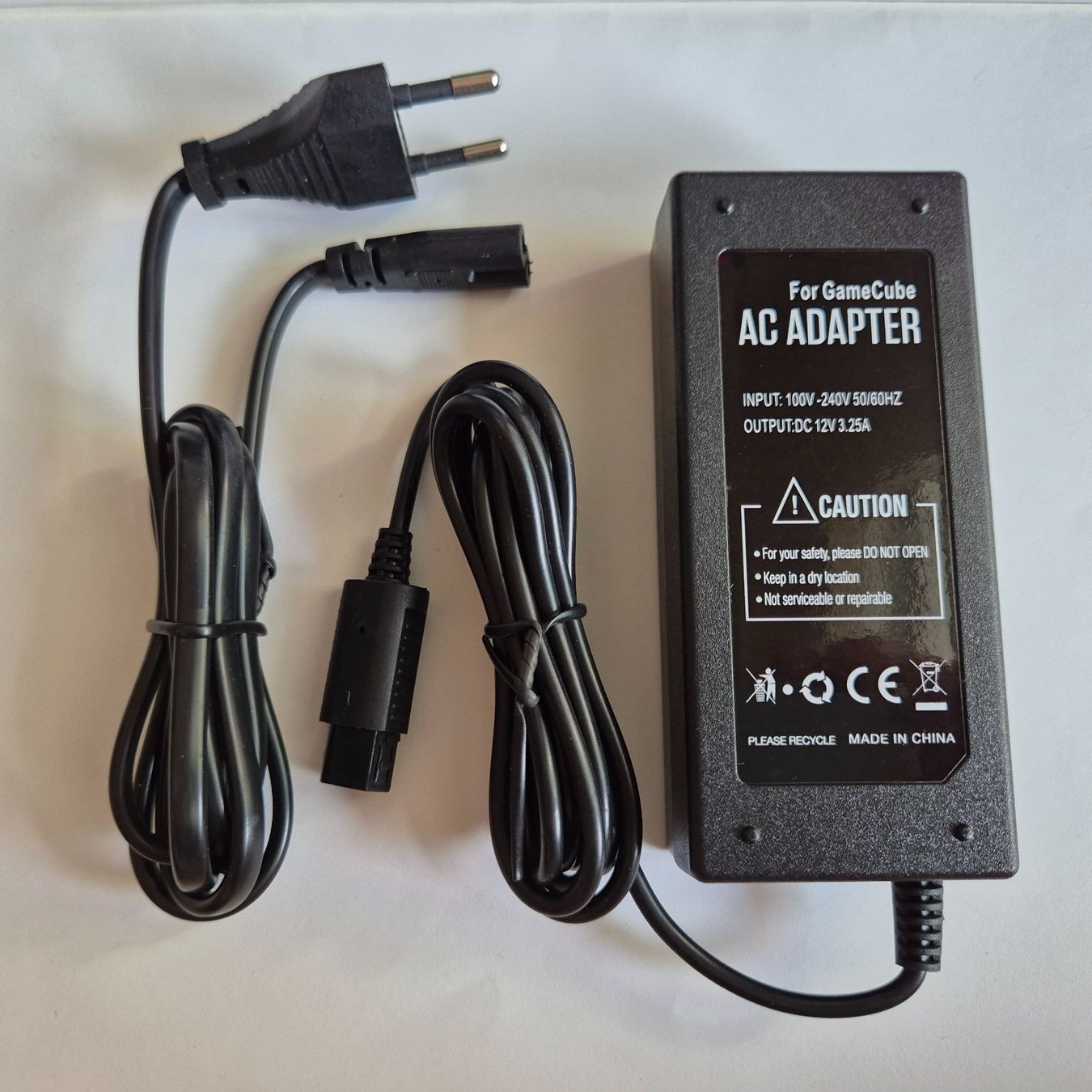 Adattatori & Cavi: GameCube Netzteil / Stromkabel / NGC – Nuovo (secondo la descrizione) da Zürich venduto da Mephisto87