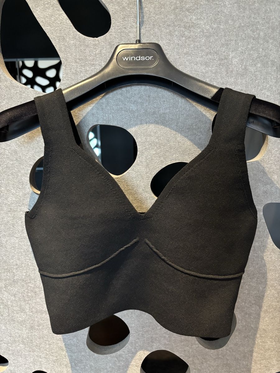 Top: Schwarzes Crop-Top Gr. 36 TWIST – Nuovo (secondo la descrizione) da Bottighofen venduto da lwa_11686 1