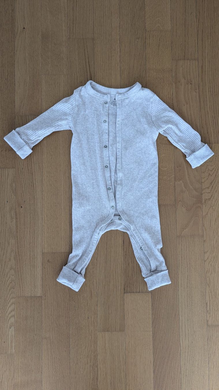 H&M Pagliaccetti: Mitwachsender Strampler von H&M, Gr. 68 👶 – Usato da Emmen venduto da Mwassuup 1