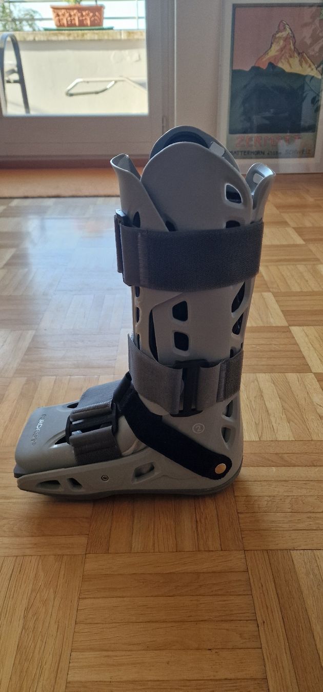 Medizinische Geräte: Walker Aircast / Gipsersatz Stiefel – Gebraucht aus Zollikofen von tiga257