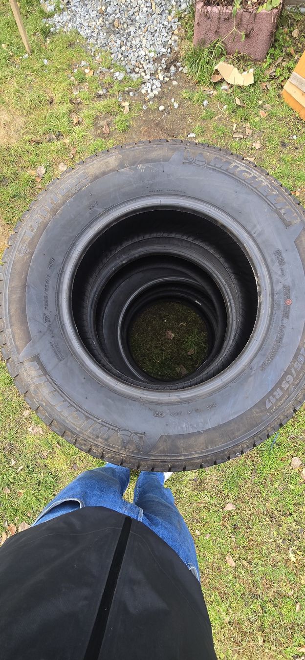 Altro in Scrittura & Disegno: Pneus 265/65r17 – Usato da Orsières venduto da jet_wx92