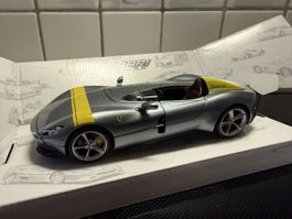 Ferrari R&P Monza SP1 1/24 silber NEU/OVP