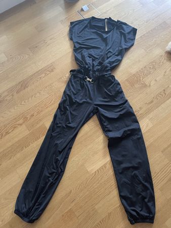 Jumpsuit Gr. M, Hallhuber, elegante Schnalle