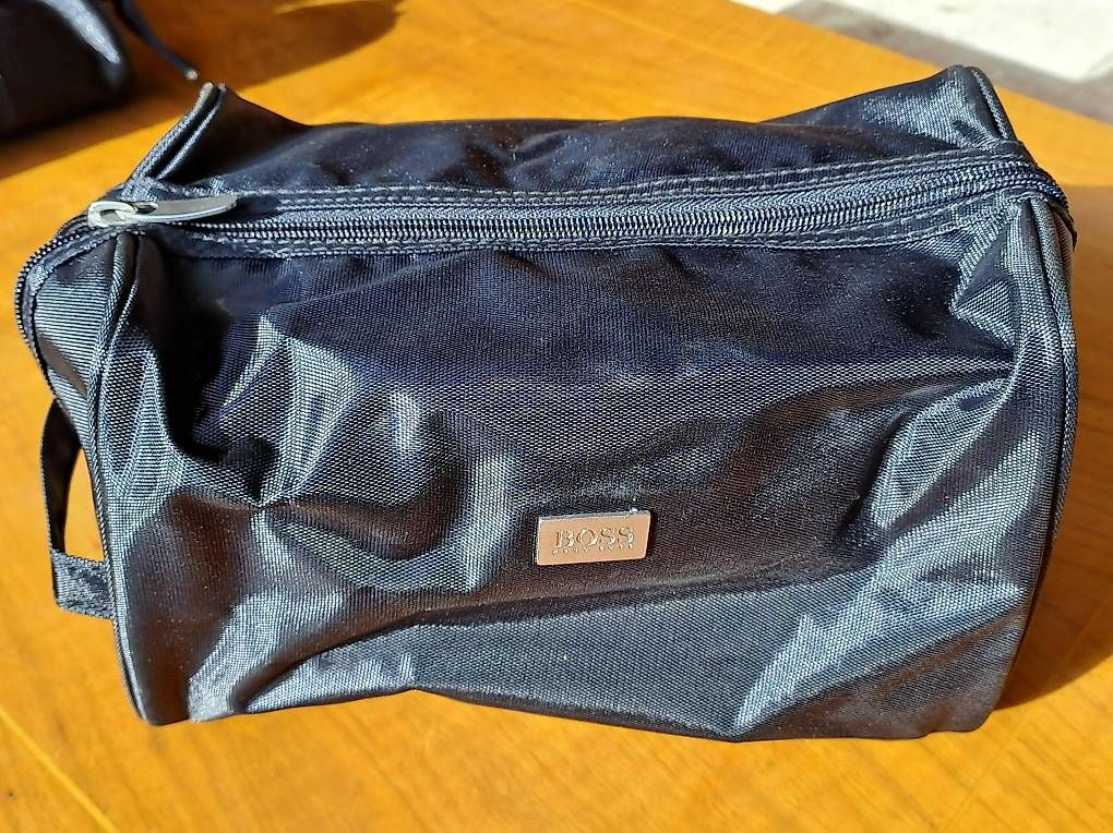 Custodie per cosmetici: BOSS Soul Toiletry Bag – Nuovo e nell'imballaggio originale da Binz venduto da Petici