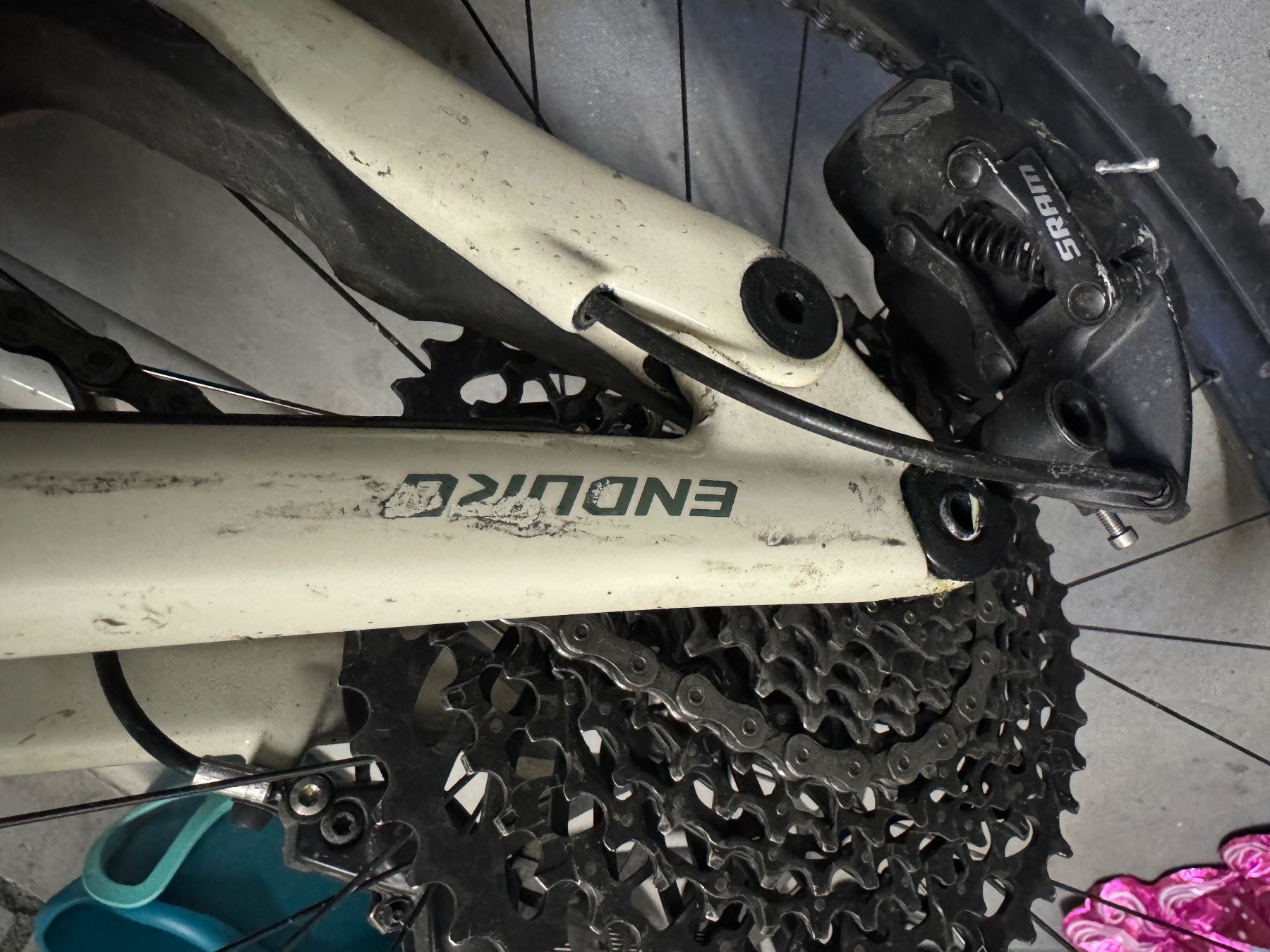 Specialized Velos: SPECIALIZED Enduro Elite S4 (L) – Gebraucht aus Chur von  3