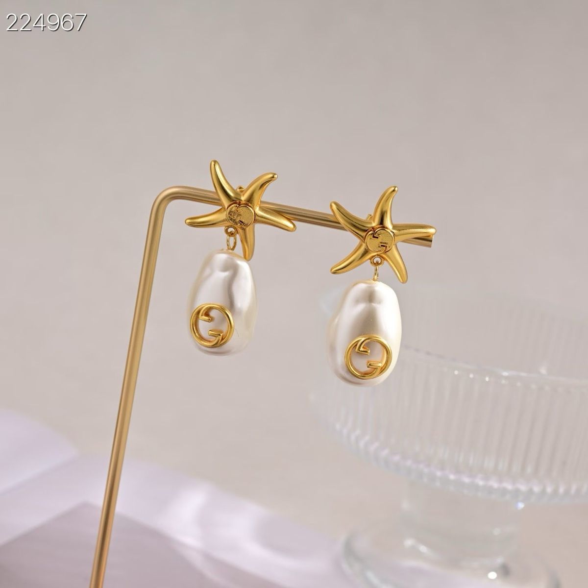 Gucci Orecchini pendenti & Orecchini a lobo: INTERLOCKING G FAUX PEARL DROP EARRINGS – Nuovo (secondo la descrizione) da Zug venduto da con_y9gl 4