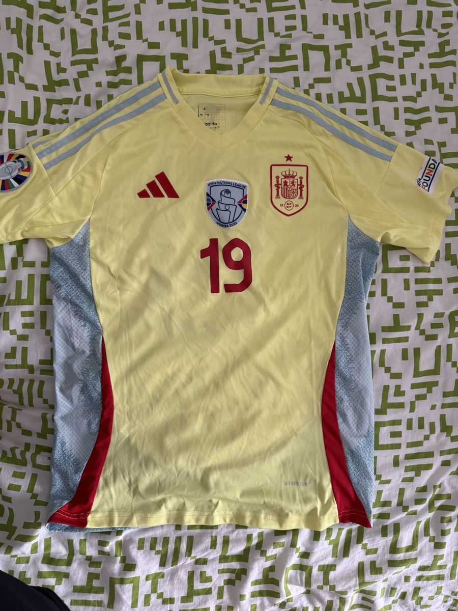 Leibchen & Hosen: Spanien Lamine Yamal trikot – Neu (gemäss Beschreibung) aus zürich von sel_c7gk