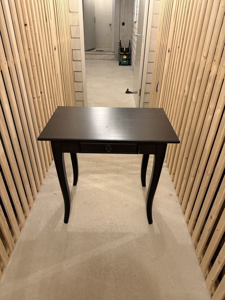 Ikea Tavoli da trucco: Schmink-/Beistelltisch – Usato da Winterthur venduto da vespavinnie