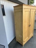 2 Türige Antike Kleiderschrank Massive Tannenholz,praktisch.