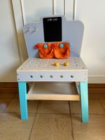 Werkbank mit Werkzeugtasche und Tafel, tolles Kinderspiel...
