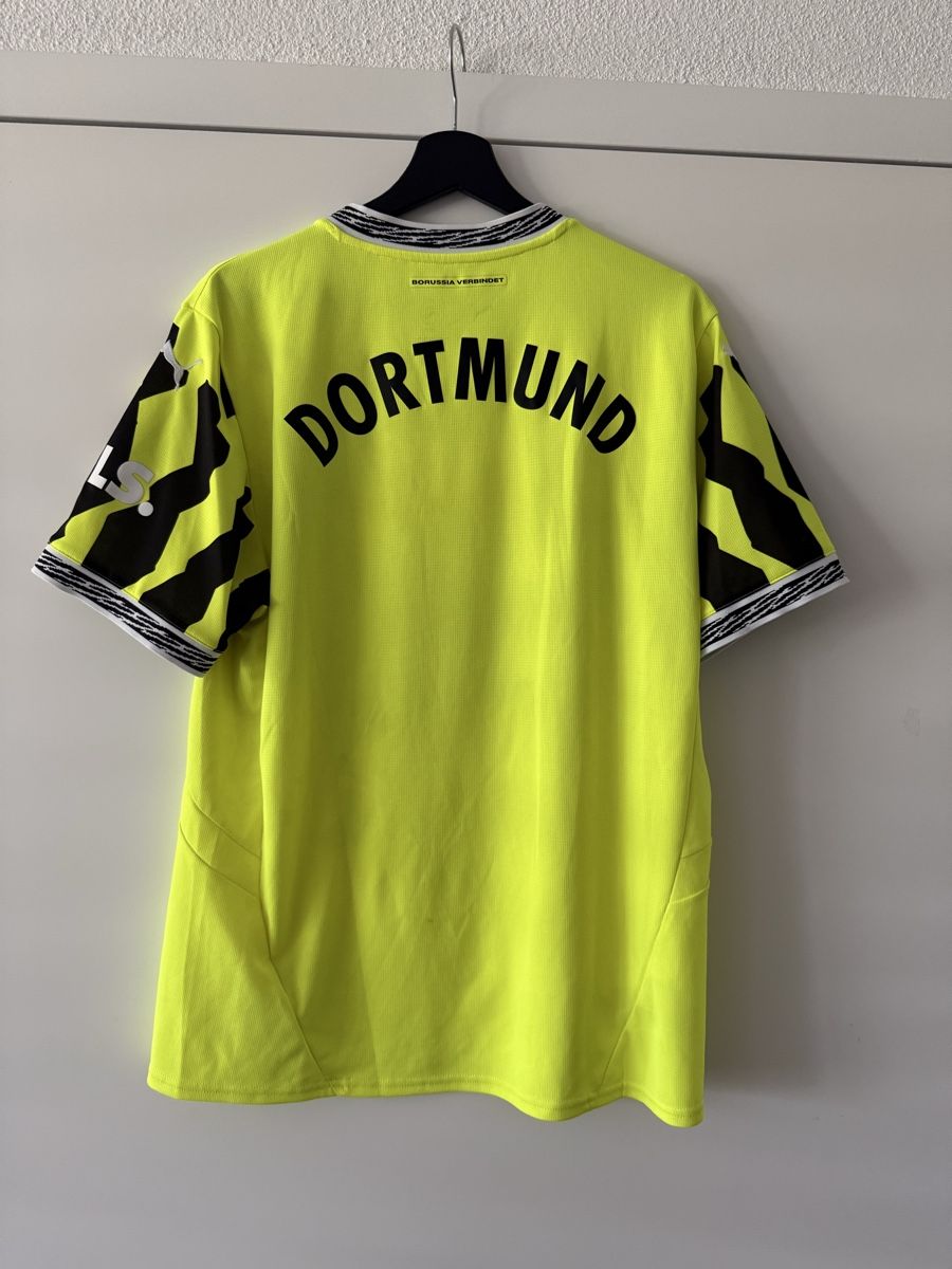 BVB Canottiere & Pantaloni: BVB Dortmund Spezialtrikot 24/25 L – Usato da Glattpark(Opfikon) venduto da Sonyc 2