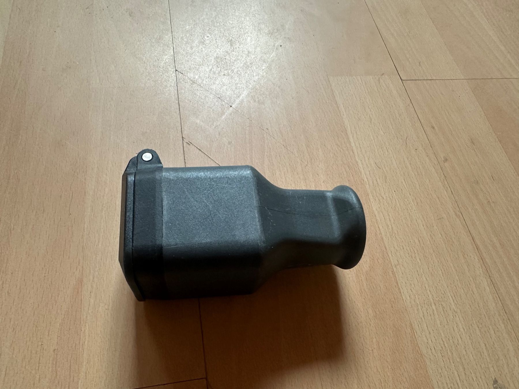 Spine: Kupplung J15 4 Polig – Usato da Huttwil venduto da Bolpa 7