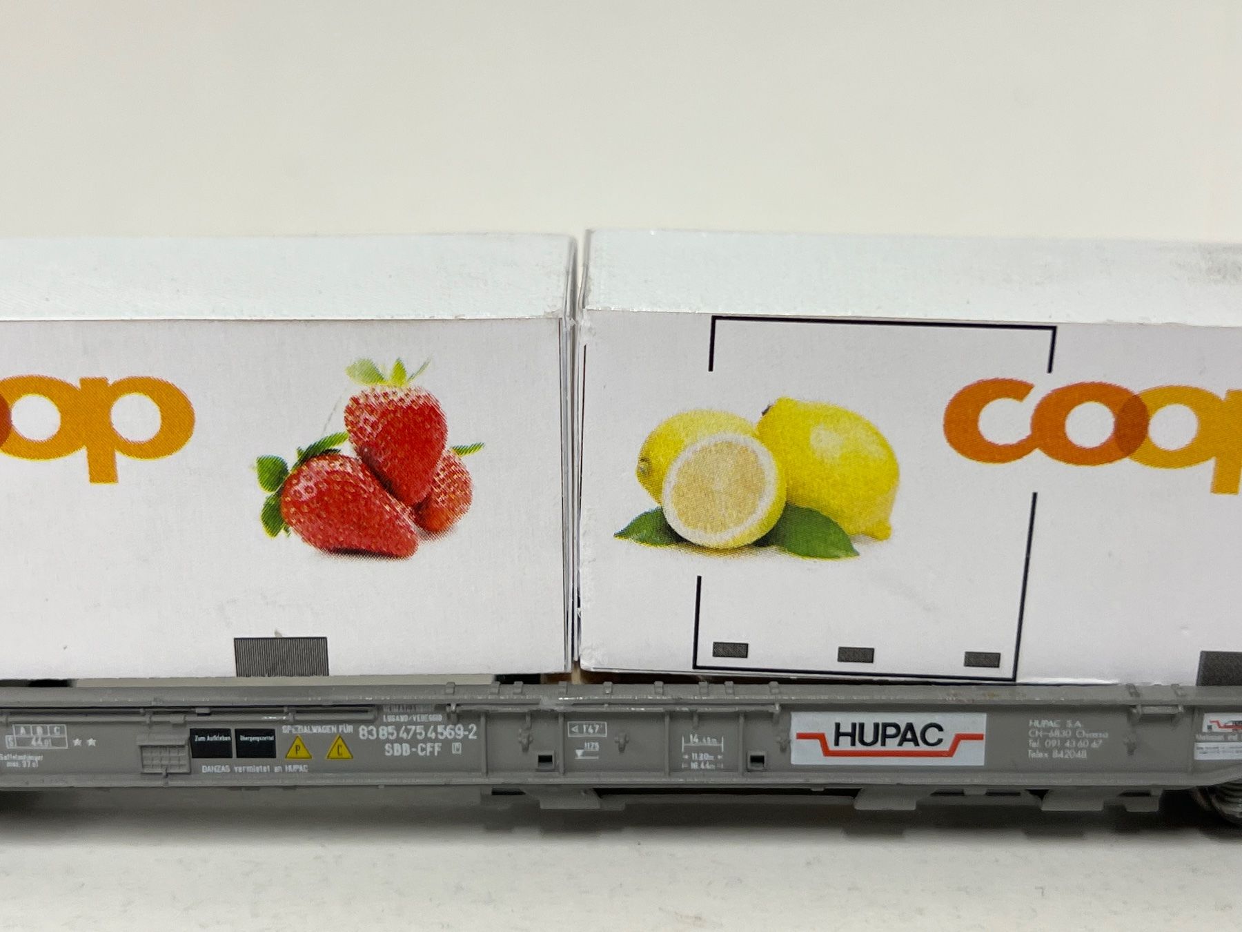 Roco Modelleisenbahnen: Roco Hupac Coop  H0 DC – Gebraucht aus Geroldswil von TopTrain54 4