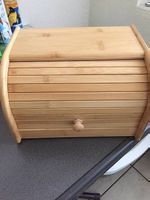 Huche à pain en bois