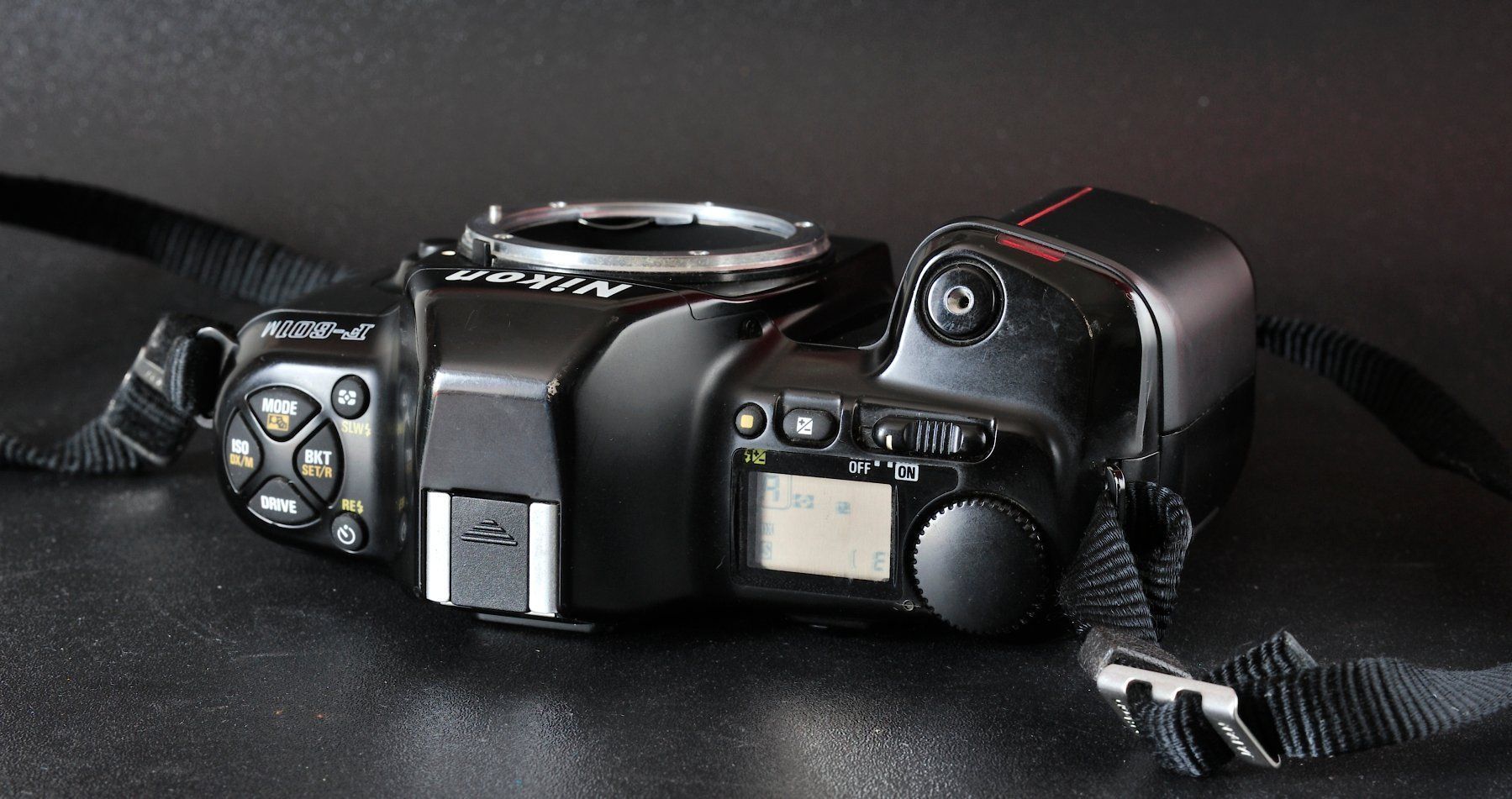 Nikon Fotocamera: Nikon F-601M – Usato da Fleurier venduto da im_ghl 2