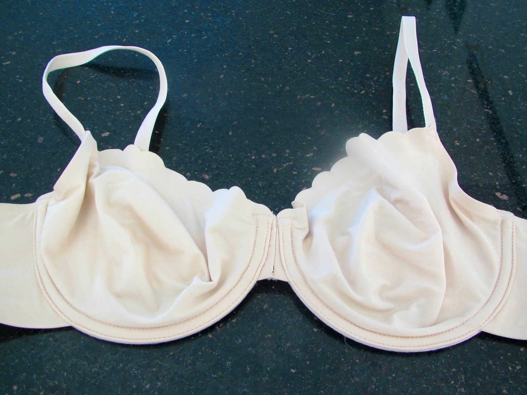 Altra biancheria intima: SOUTIEN - GORGE 75 B – Usato da Murten venduto da Selliot