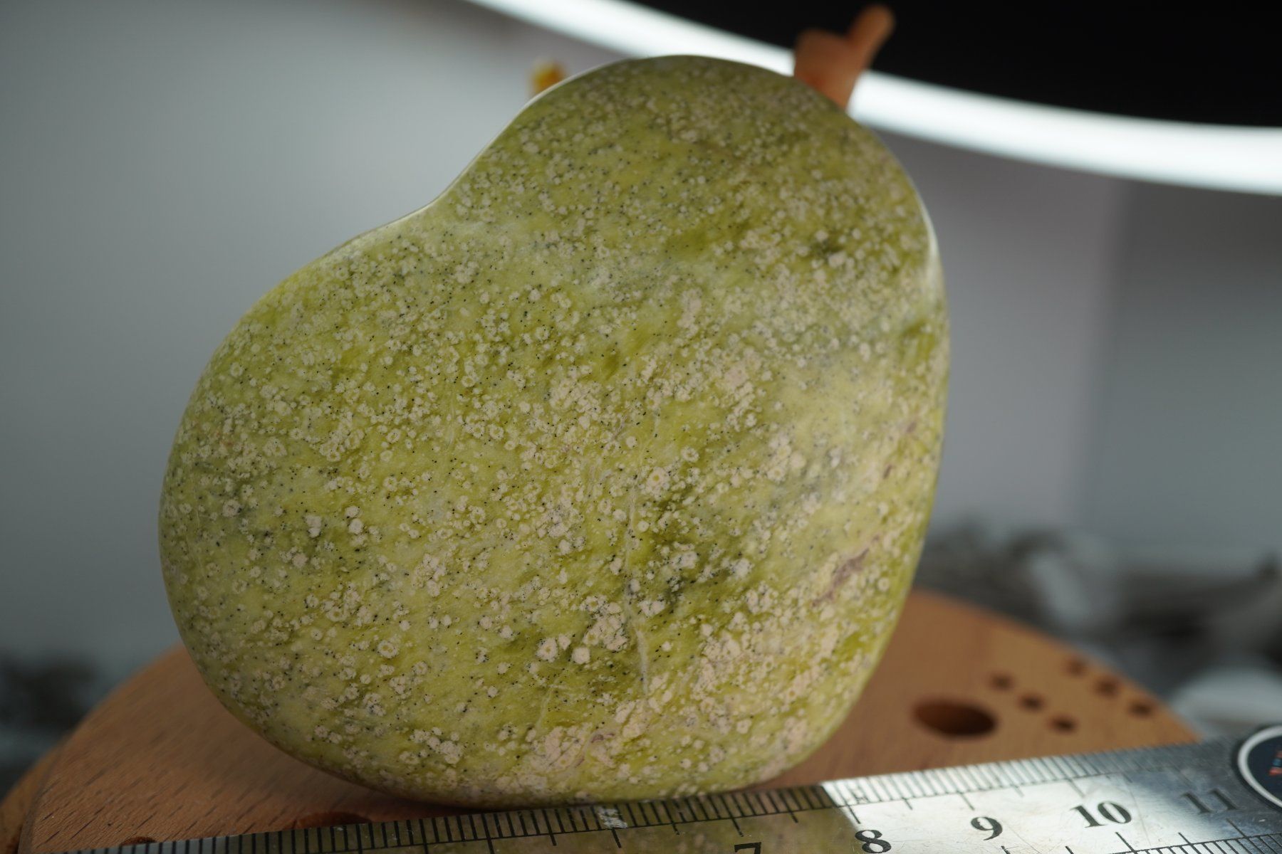 Mineralien & Heilsteine: Lizardit Jade     Herz      7cm   Räumung  np28.- – Neu und originalverpackt aus Eschenbach SG von topstone 4