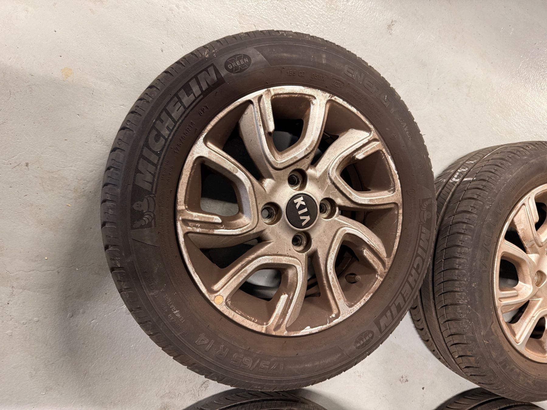 Kia Pneus & Kompletträder: Sommer Kompletträder Kia Picanto – Gebraucht aus Nürensdorf von Jetti50 1