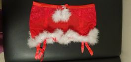 Strumpfhalter himbeerrot mit Federn Weihnachten