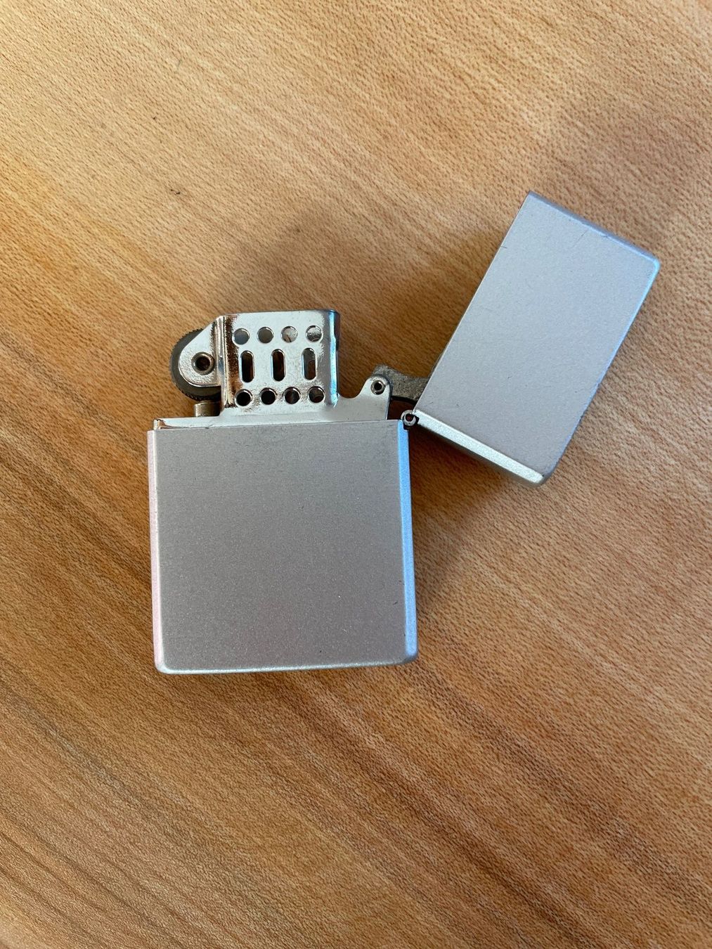 Zippo Accendini: Zippo/Feuerzeug Comic Gaston Lagaffe – Usato da Köniz venduto da kupu-kupu 3