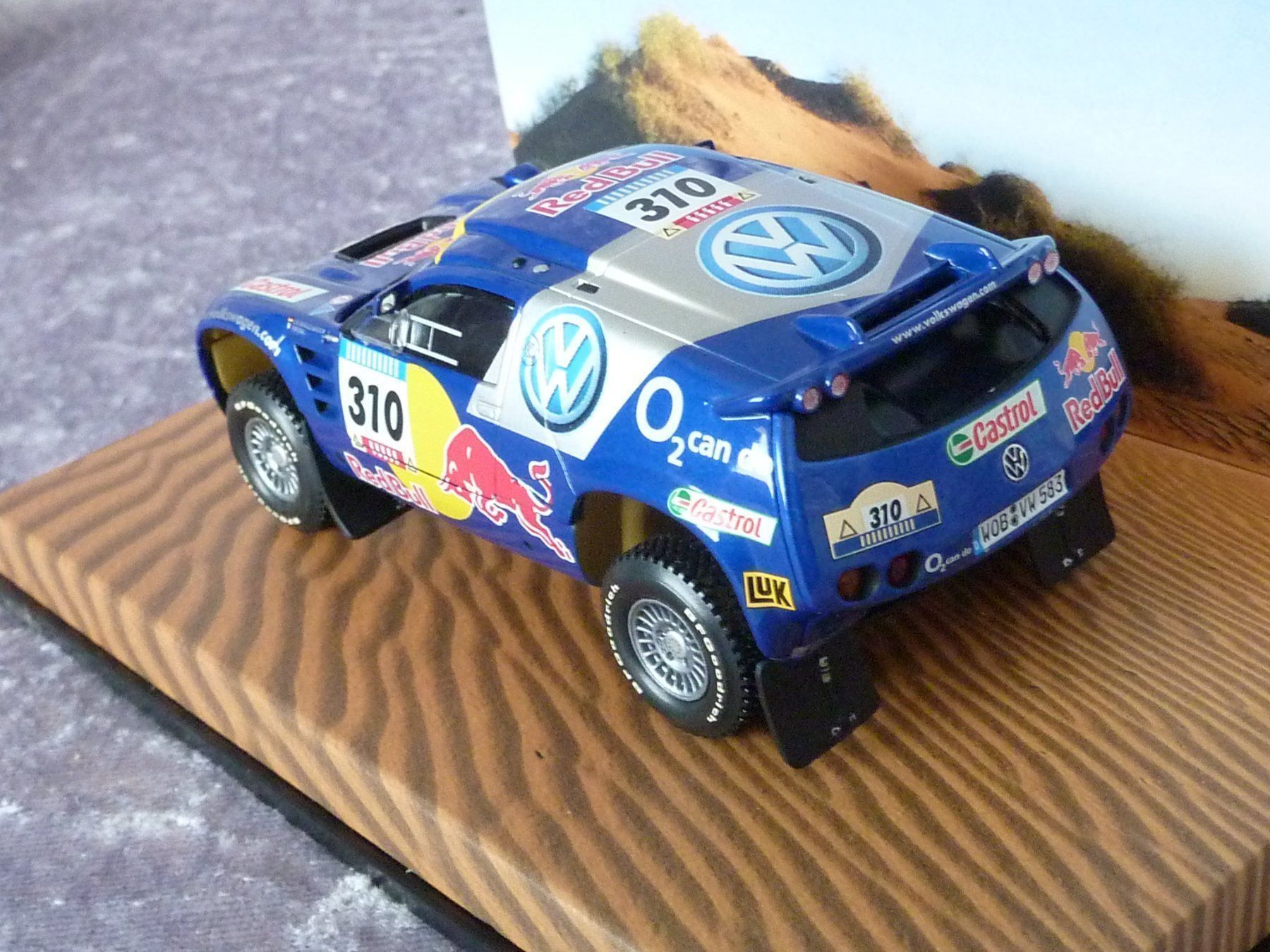 Minichamps Modellini d'auto: VW Touareg Dakar 2005  1:43 – Nuovo e nell'imballaggio originale da Dürrenäsch venduto da modellautos4you 4