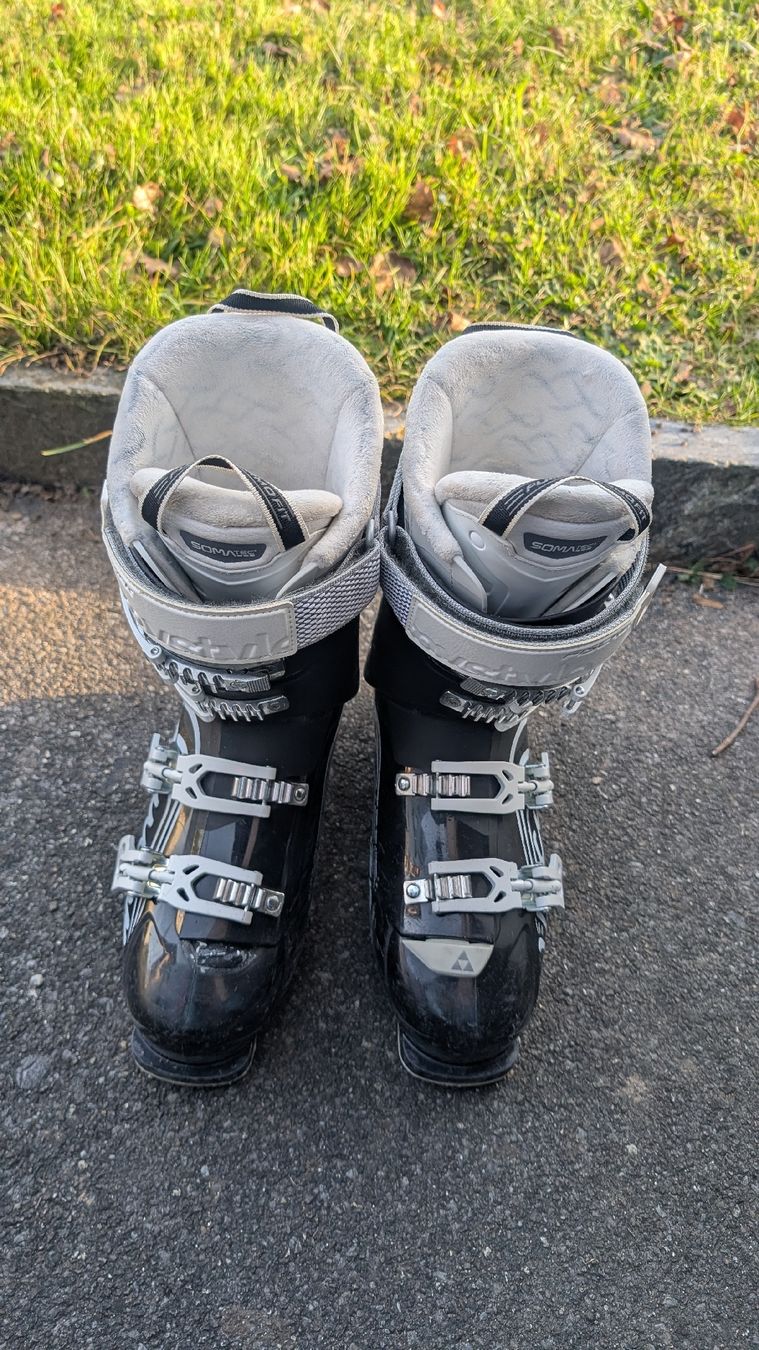 Fischer Scarpe da donna: Skischuhe von Fischer – Usato da Bremgarten AG venduto da Tabea1108 1