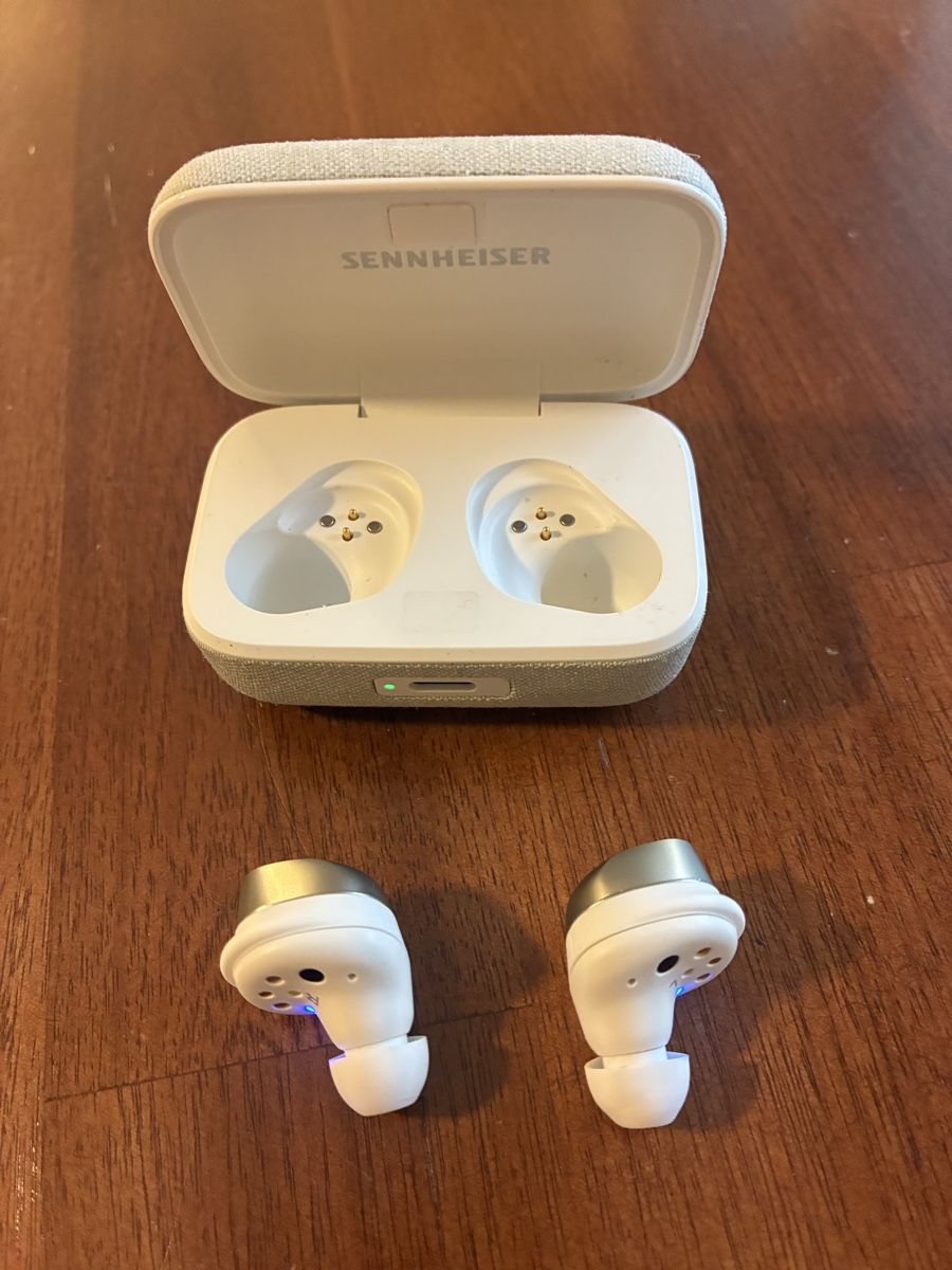 Sennheiser Cuffie: Sennheiser MOMENTUM 4 – Usato da Lachen SZ venduto da alb_wvh2 1