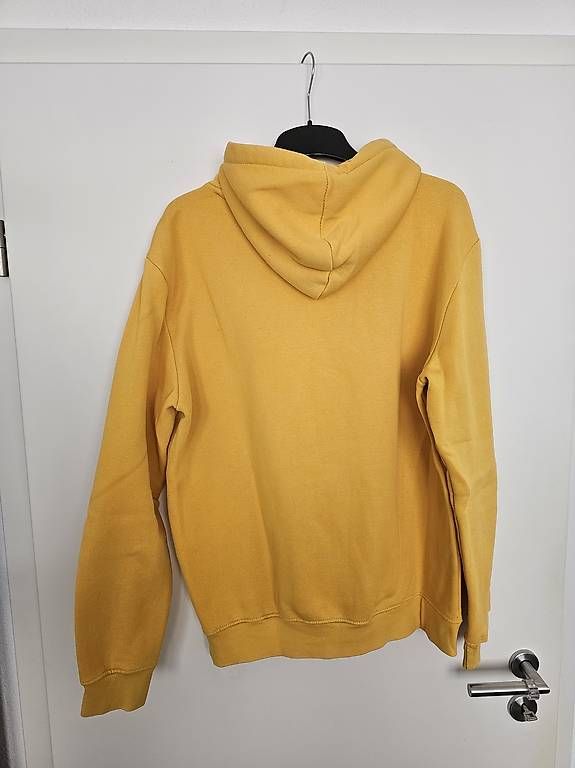 Maglioni & Felpe: Hoodie – Usato da Möhlin venduto da luc_hlv7 1